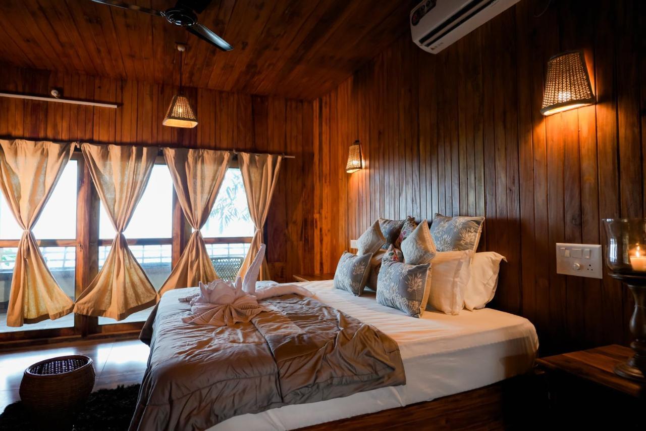 Driftwood Beach Resort Varkala Esterno foto